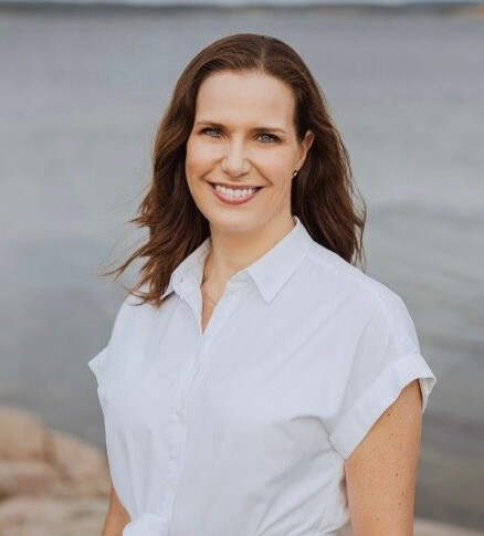 Linda J Harbers